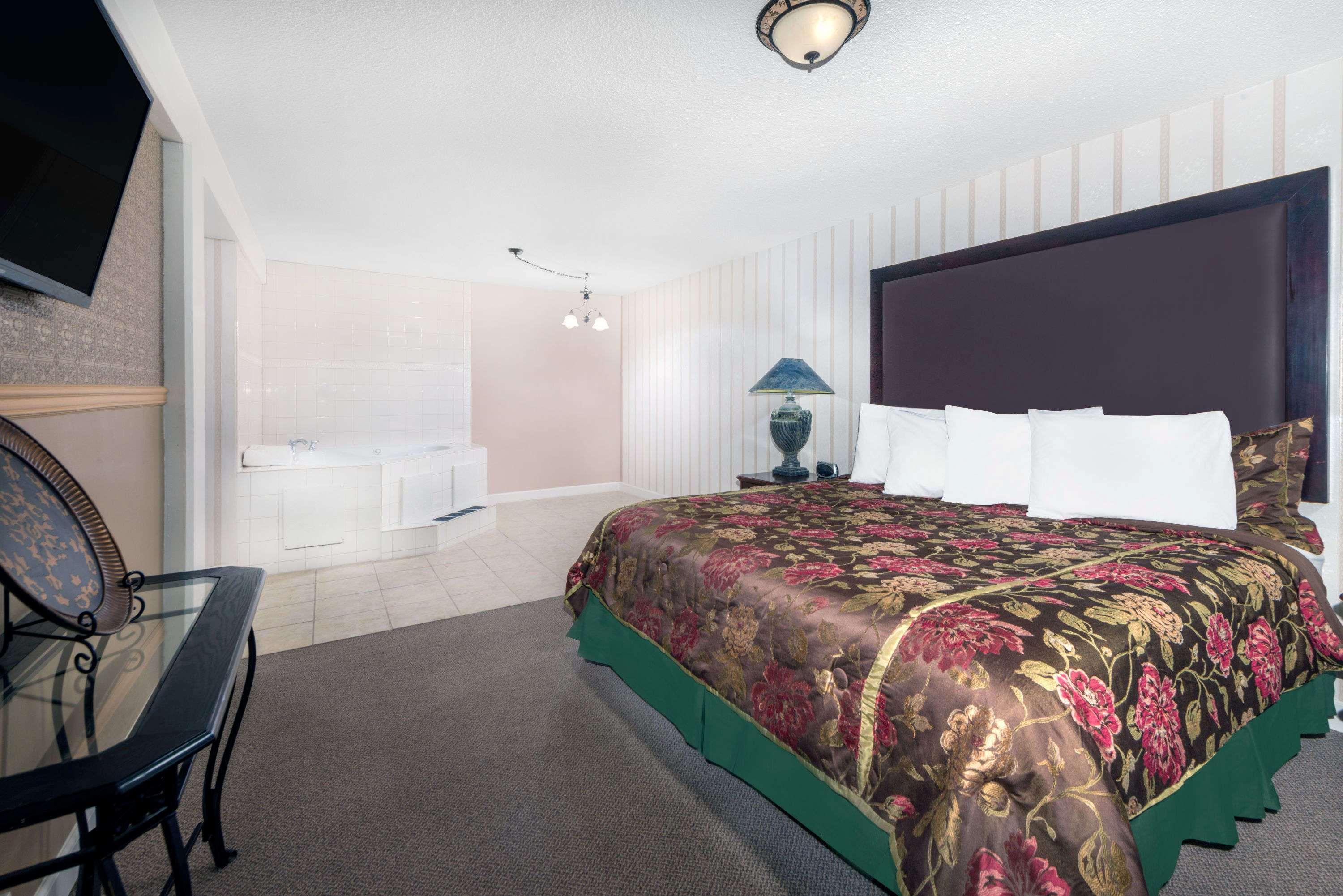 Howard Johnson By Wyndham Burlington Luaran gambar